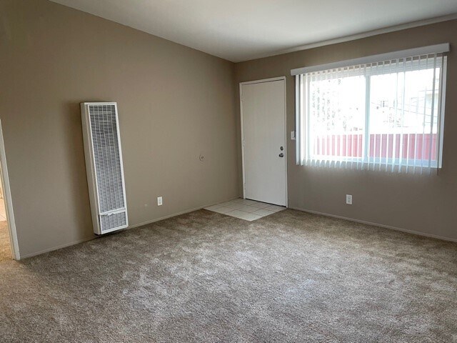 Building Photo - 788 W 18th St