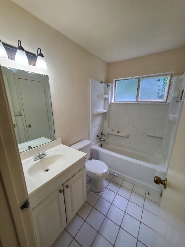 Building Photo - 7610 Lemma Dr