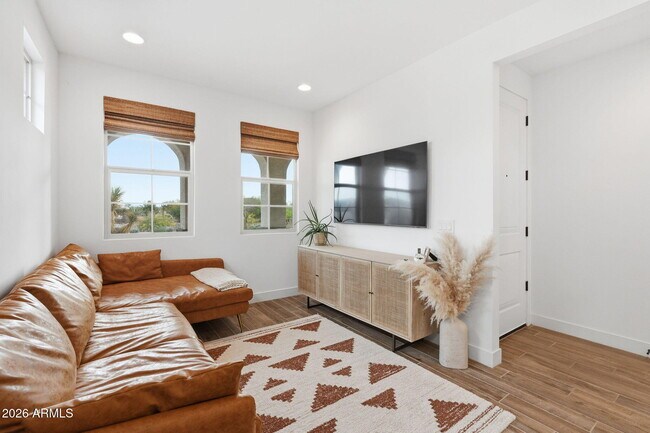 Building Photo - 5714 S Veneto