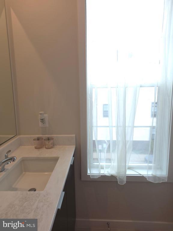 Building Photo - 43433 Wilcox Terrace