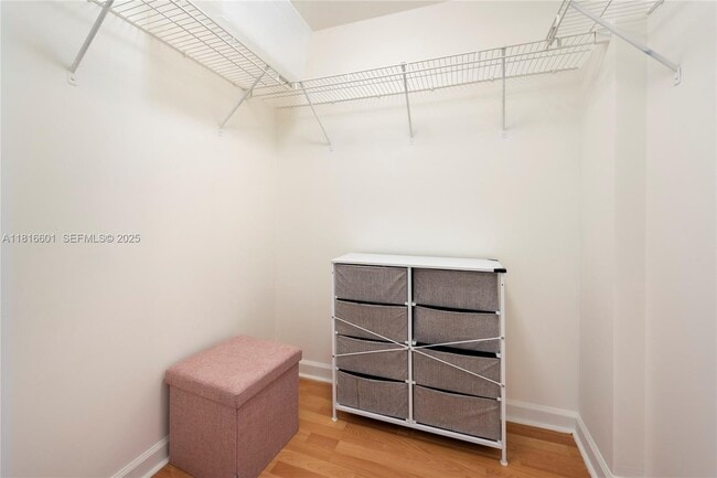 Building Photo - 19501 W Country Club Dr