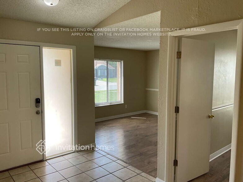 Building Photo - 2653 Dixie Ln