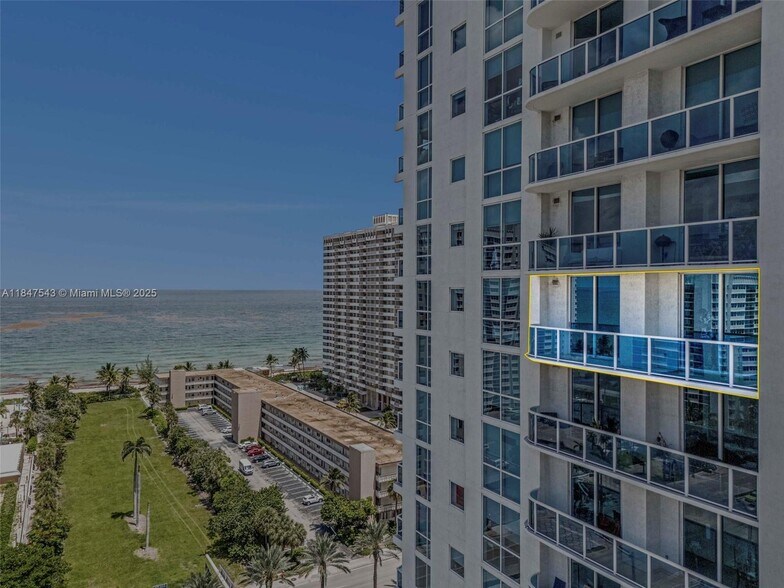 Building Photo - 1945 S Ocean Dr