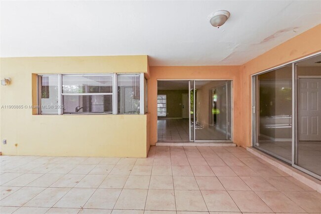 Building Photo - 2440 NW 68th Ave