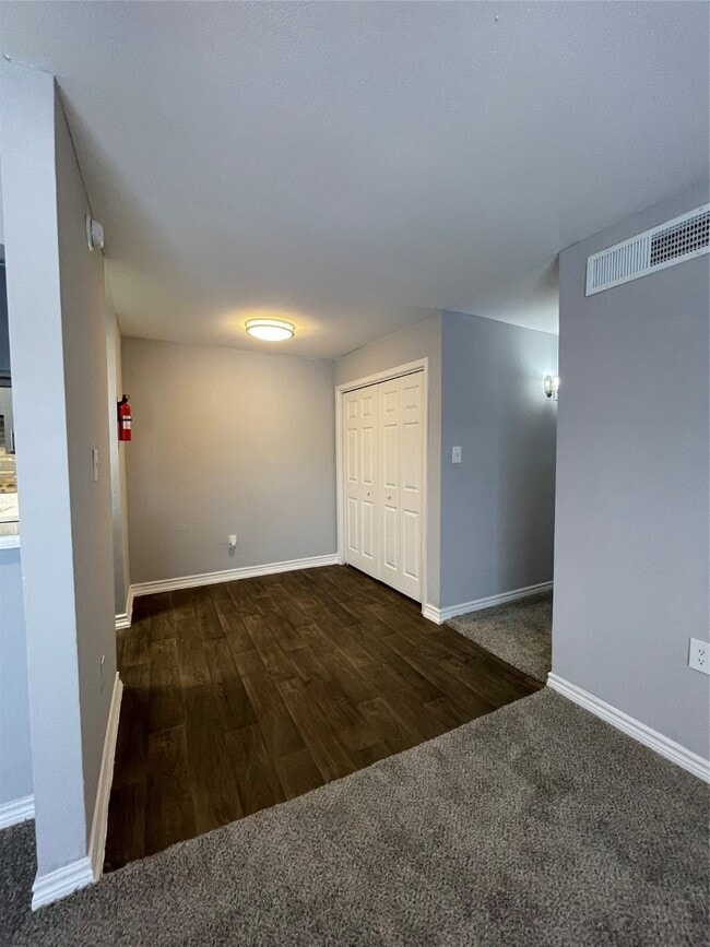 Building Photo - 16414 Stuebner Airline Rd