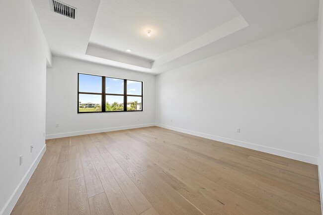 Building Photo - 20471 Southernwood Ave