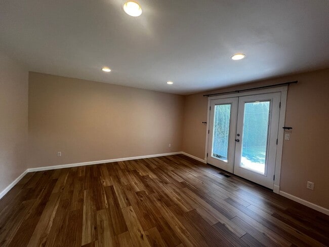 Building Photo - Beautiful 4BD in Birch Bay Village!