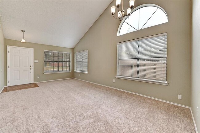 Building Photo - 12915 Modena Trail