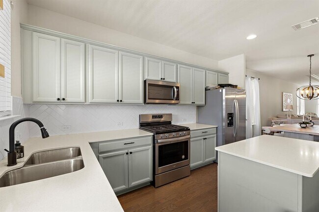 Building Photo - 218 Bonnet Blvd