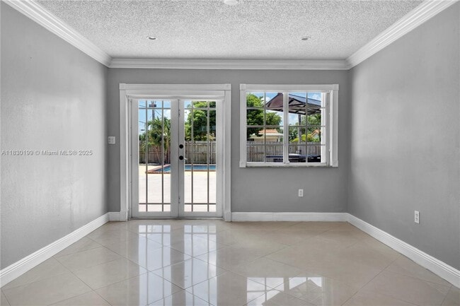 Building Photo - 10700 SW 63rd St