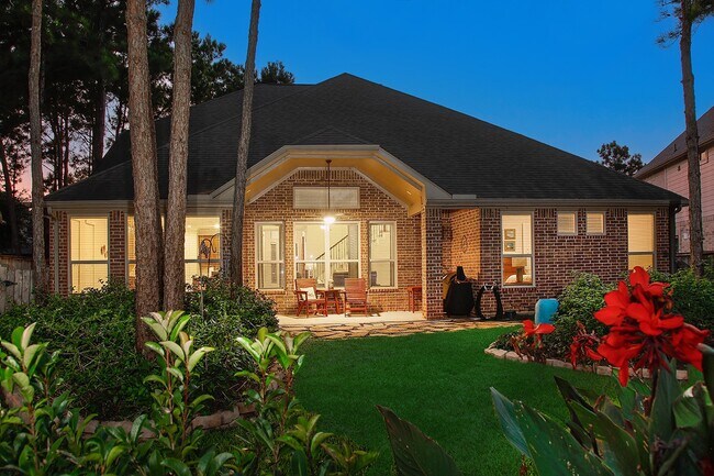 Building Photo - 47 Canoe Bend Dr