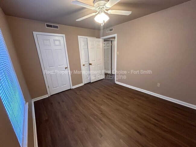 Building Photo - 2301 S V St