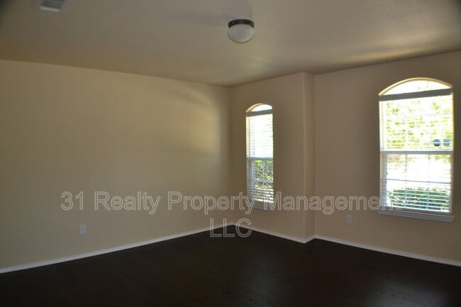 Building Photo - 12970 Ambrose Dr