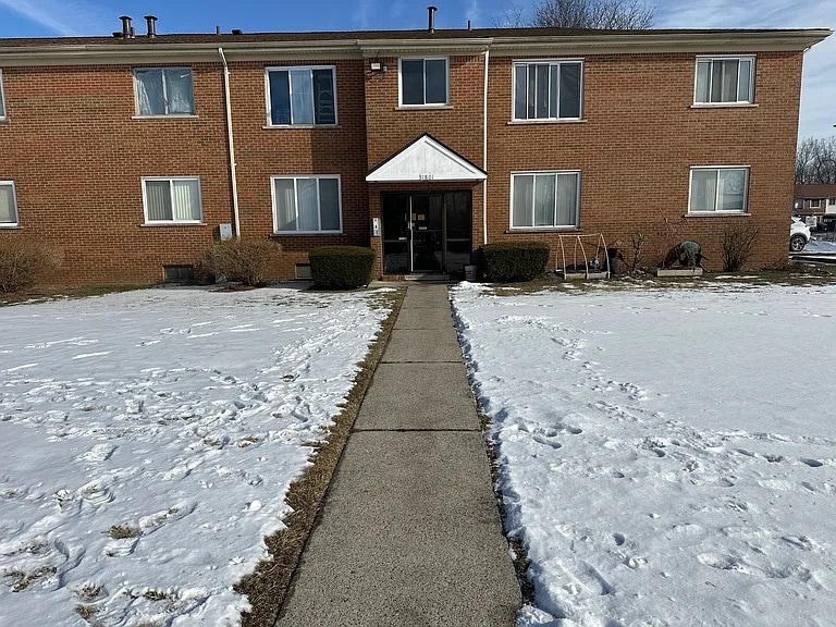 Building Photo - 31801 Kelly Rd