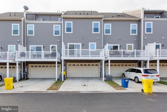 Building Photo - 1314 Hawthorn Dr