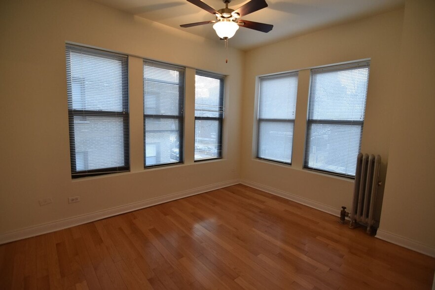 Building Photo - 720 W Grace St