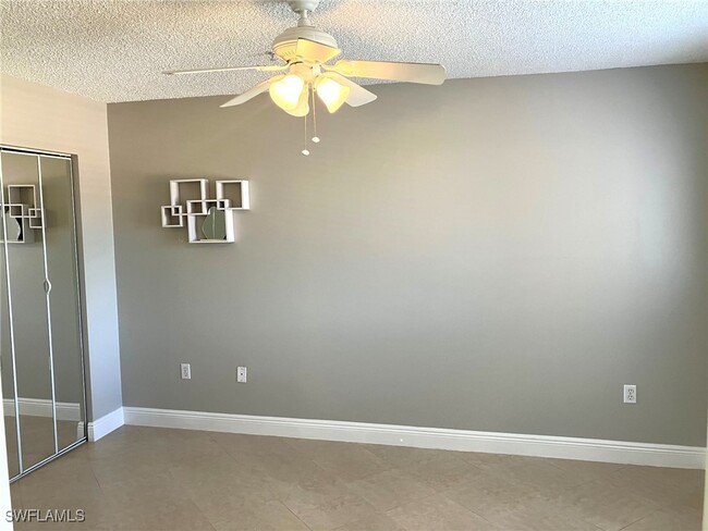 Building Photo - 1210 Wildwood Lakes Blvd
