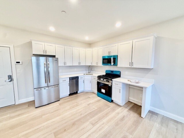 Building Photo - 220 Winthrop St