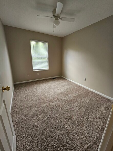 Bedroom 2 - 101 Courtright East Rd