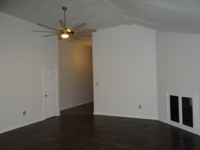 Building Photo - Beautiful Home for Lease in Denham Springs