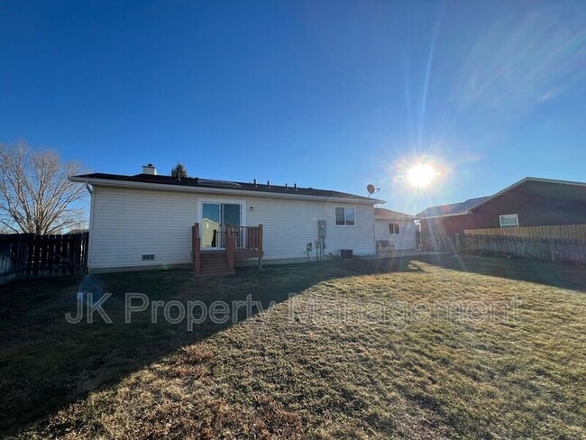 Building Photo - 2516 15th St S