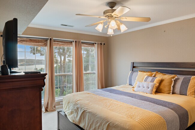 Building Photo - 1407 Harbour Towne Dr
