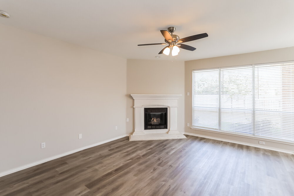 Building Photo - 6300 Redeagle Creek Dr