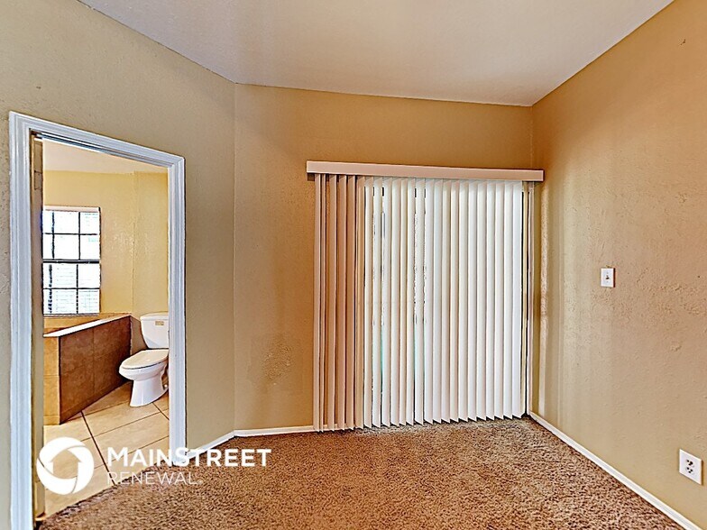 Building Photo - 2425 Sutton Dr