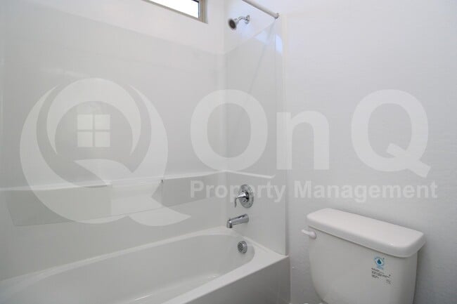 Building Photo - 23034 E Via Del Sol