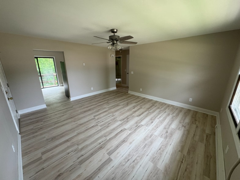 Building Photo - 100 Timbercreek Dr
