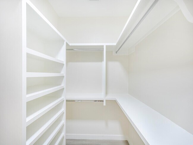 Building Photo - 210 Veracruz Dr