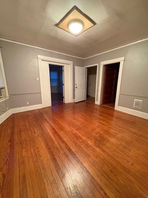 Building Photo - 315-317 Maplewood Ave