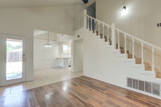Building Photo - Frenship 2 Story Home