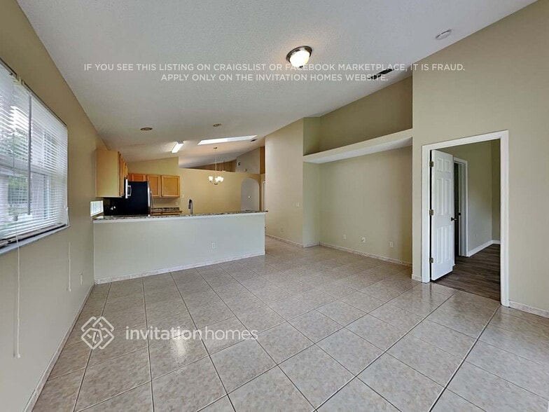 Building Photo - 3278 Bellingham Dr