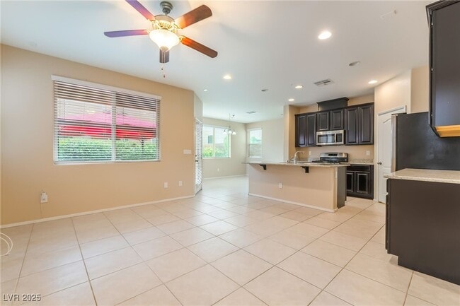 Building Photo - 7645 Lots Hills Dr