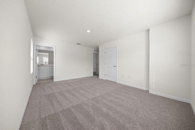 Building Photo - 6584 SW 81st Loop