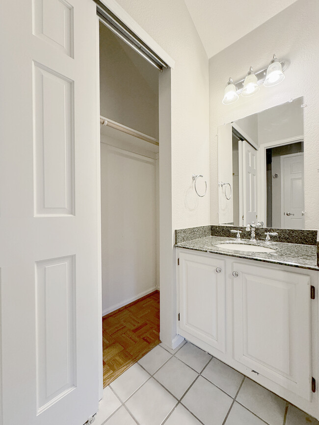 Third Bedroom Vanity/ Closet - 9927 Prairie Falcon Ct