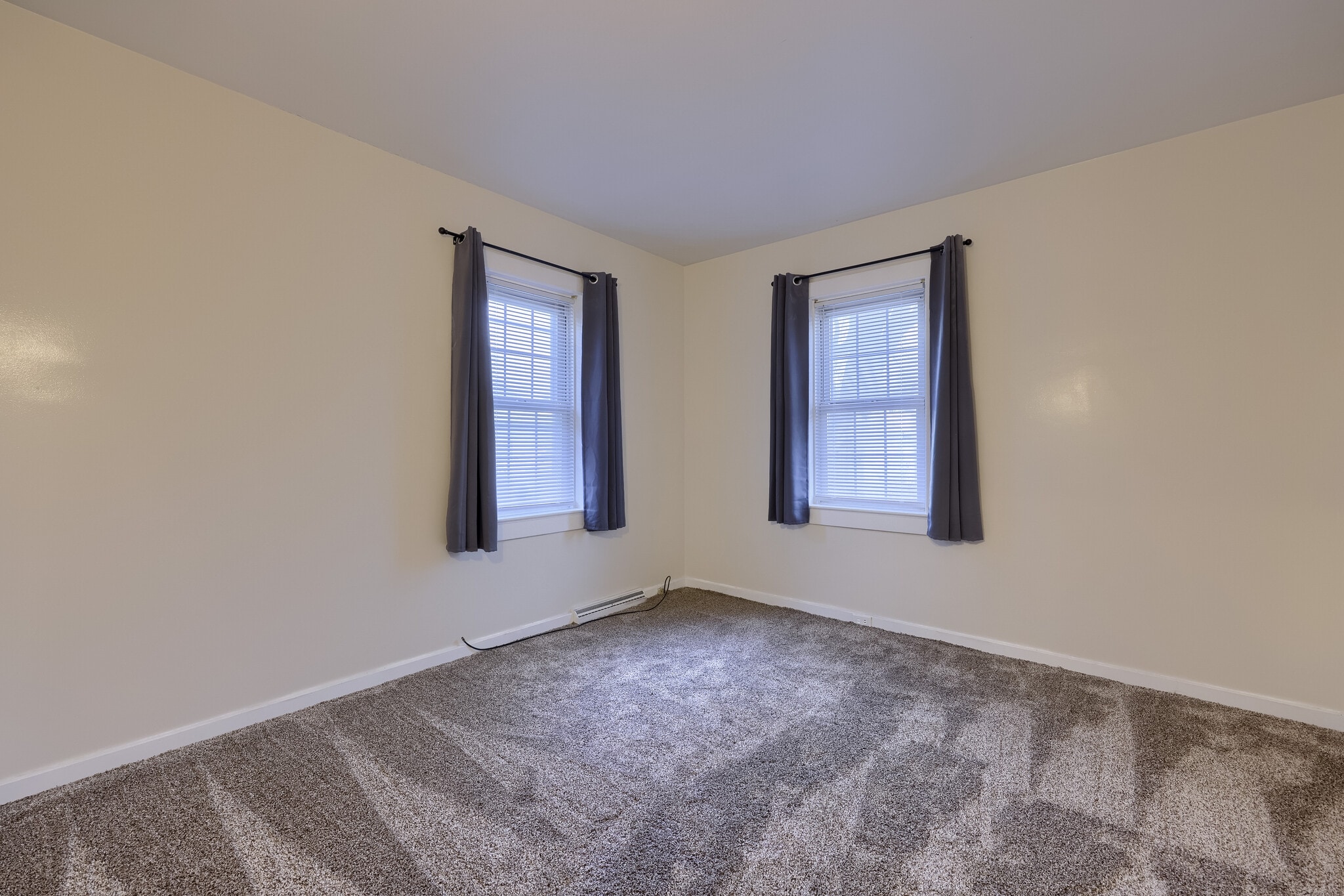 Building Photo - 123 N Spruce St