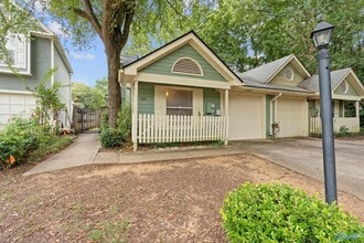 Building Photo - 120 Briargate Ln