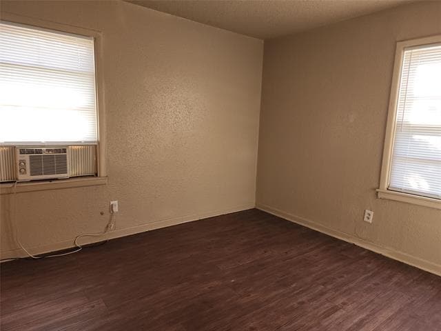 Building Photo - 701 E N 12th St