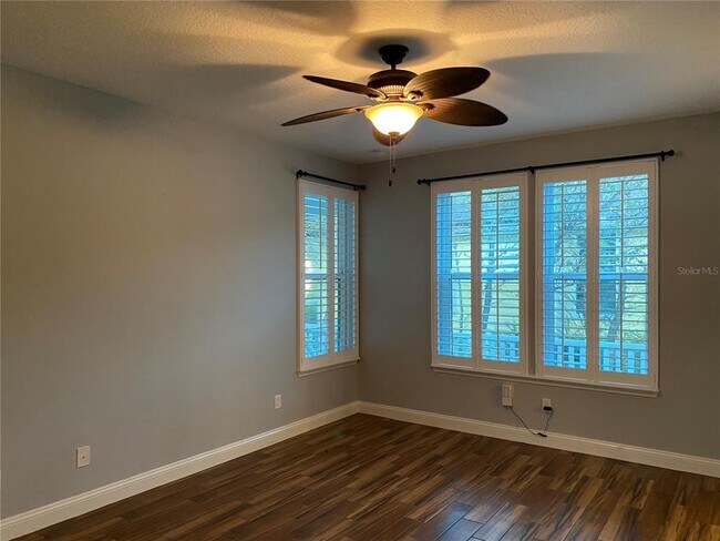 Building Photo - 25 Smiling Fish Ln