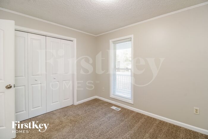 Building Photo - 2105 Arbrook Ln