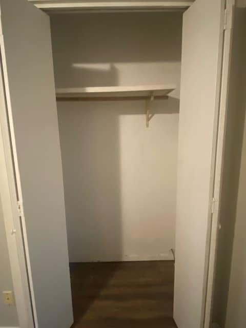 Building Photo - 422 Johnson St