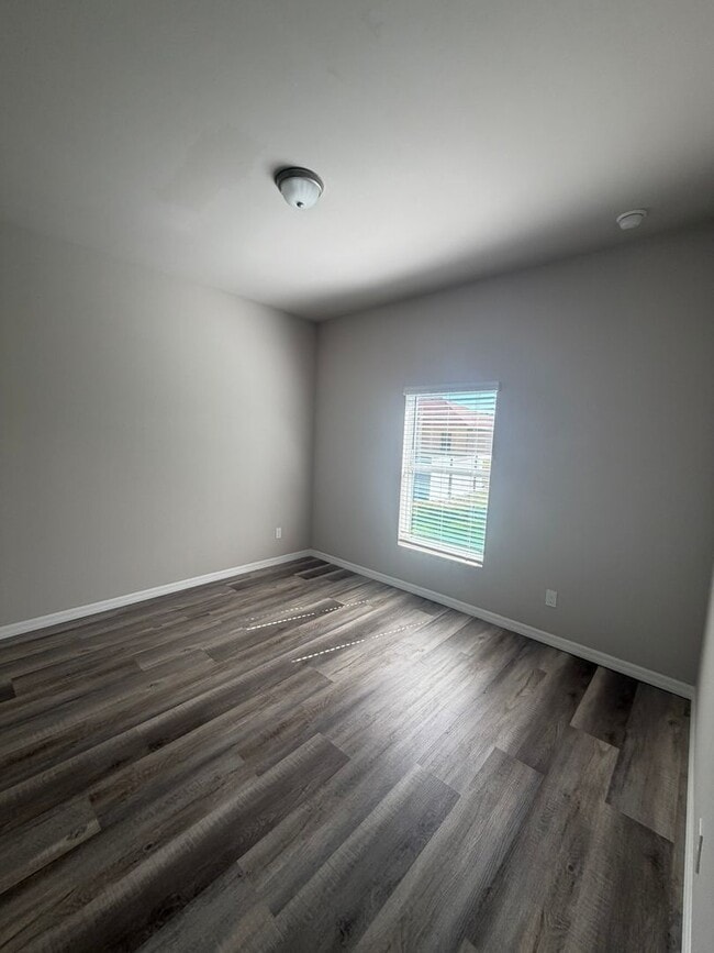 Building Photo - 309 Panorama Ave