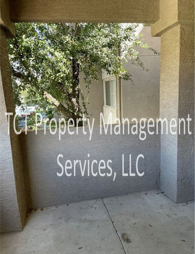 Building Photo - Adorable 2 Bedroom Home in Phoenix