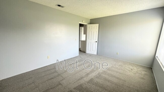 Building Photo - 12643 Gorham St