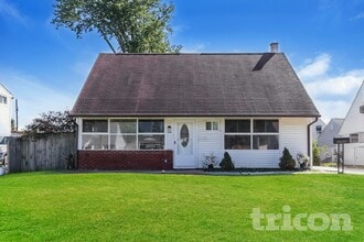 Building Photo - 2830 Nightingale Rd