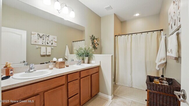 Building Photo - 3401 Funston Cir