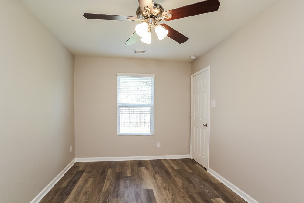 Building Photo - 9969 Kingfisher Dr