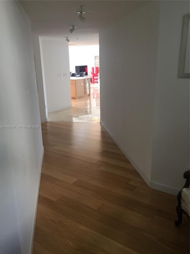 Building Photo - 1 Century Ln